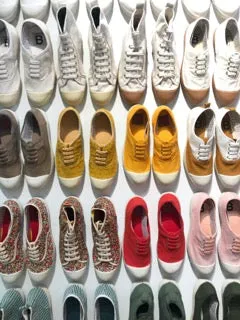 6 Pair Flat Athletic Shoelaces Perfect for Sports and Everyday Use