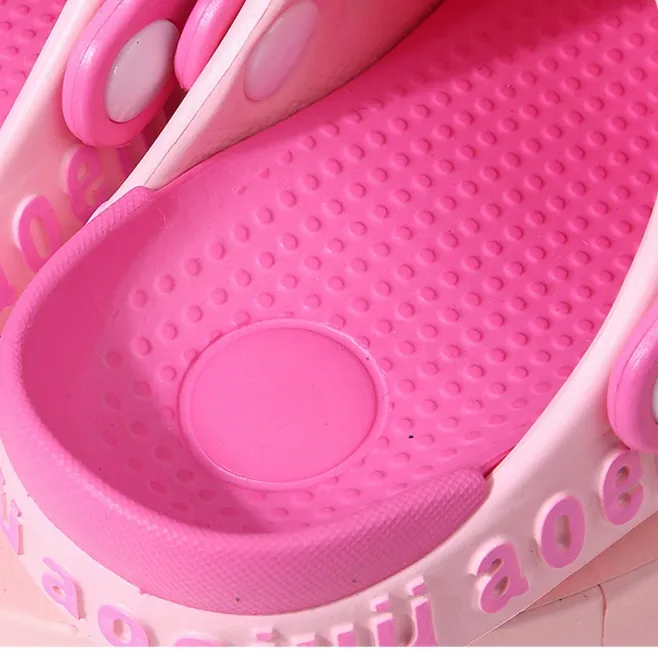AUEIFO Chicken & Octopus pink Crocks 2661