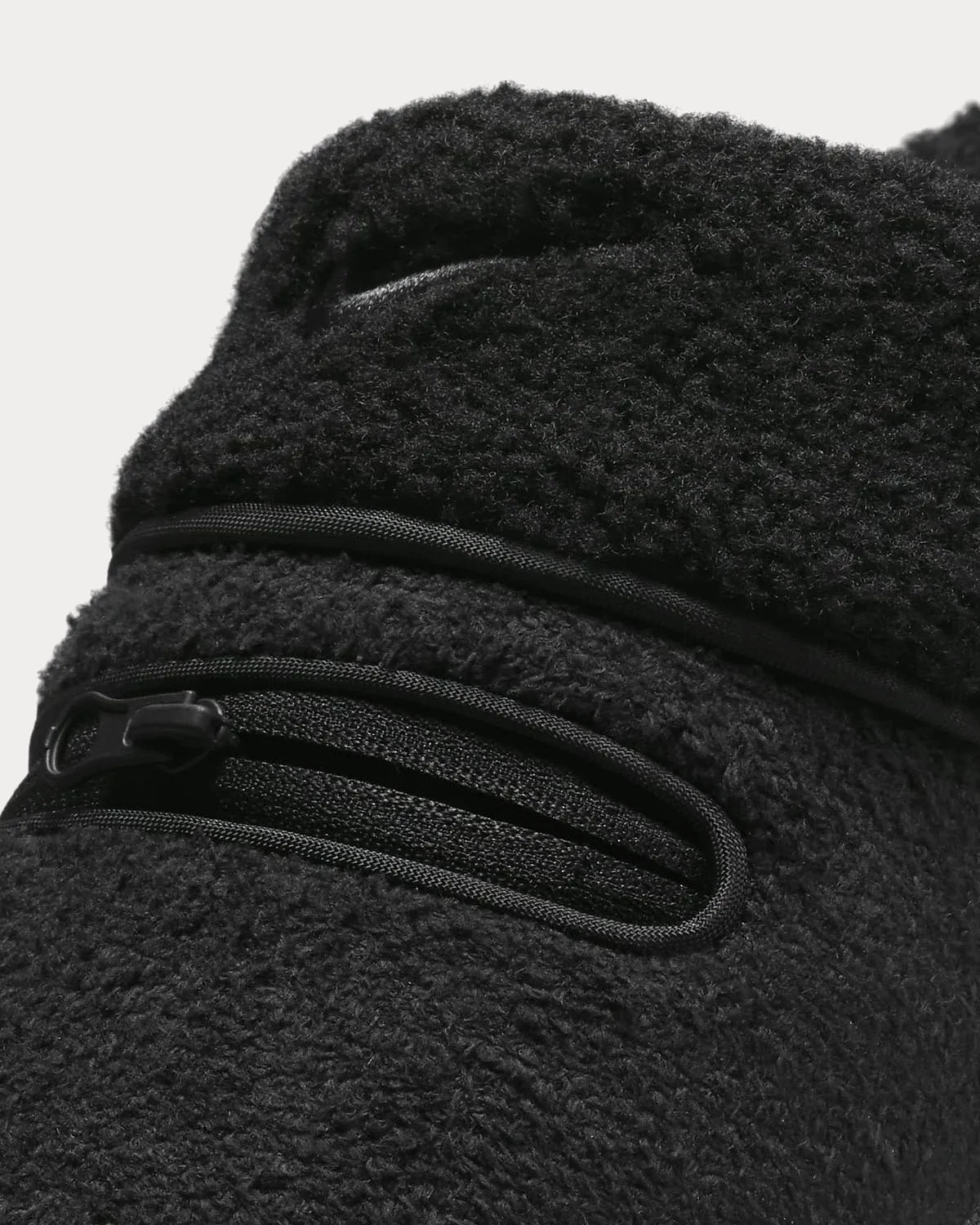 Burrow SE Black / Black / Dark Smoke Grey Slip Ons
