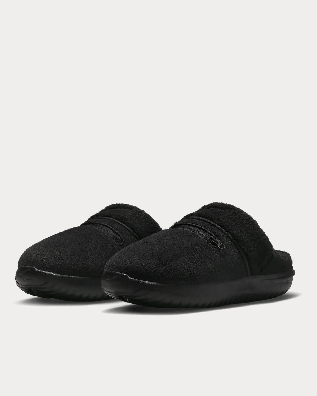 Burrow SE Black / Black / Dark Smoke Grey Slip Ons