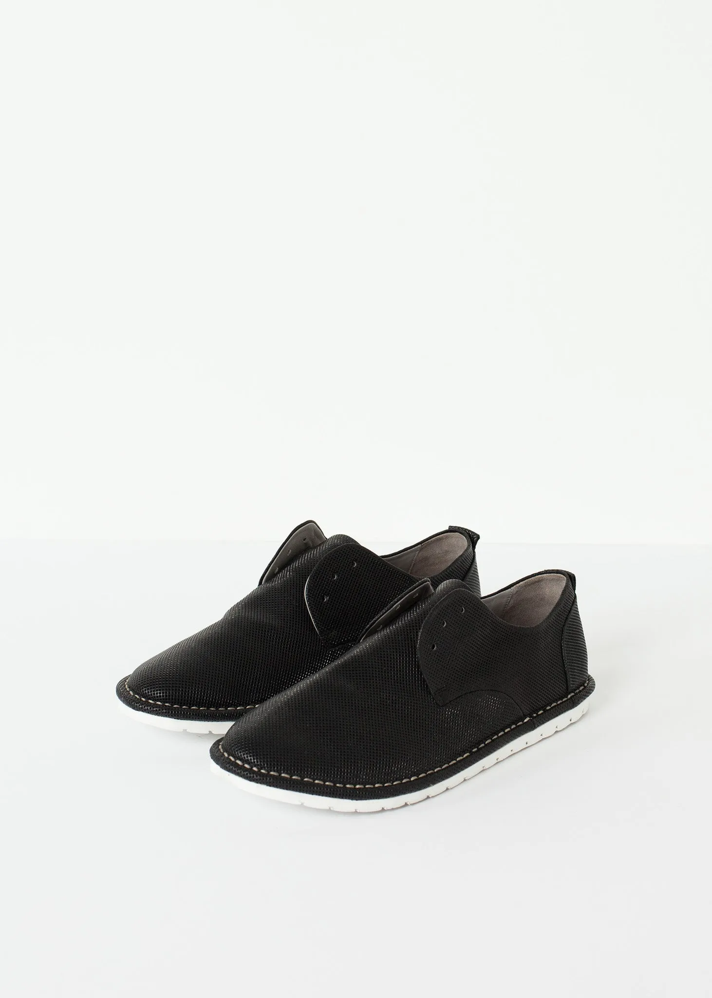 Canvas Sneaker - Fashionable Choice