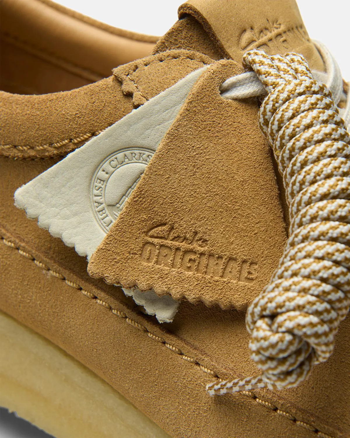 CLARKS ORIGINALS MENS WALLABEE TOR TRAINERS MID TAN SUEDE