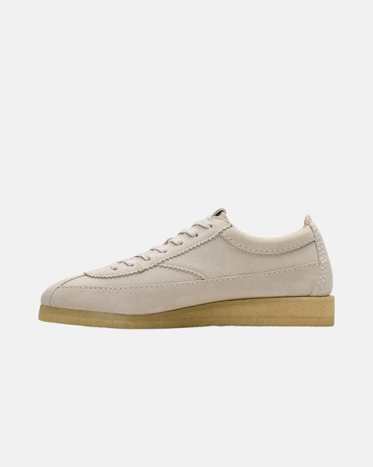 CLARKS ORIGINALS MENS WALLABEE TOR TRAINERS OFF WHITE SUEDE