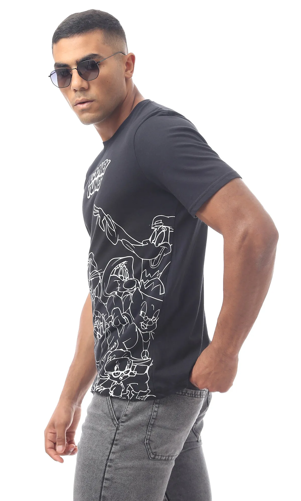 O170323 Looney Tunes' Printed Slip On Regular Fit Black Tee