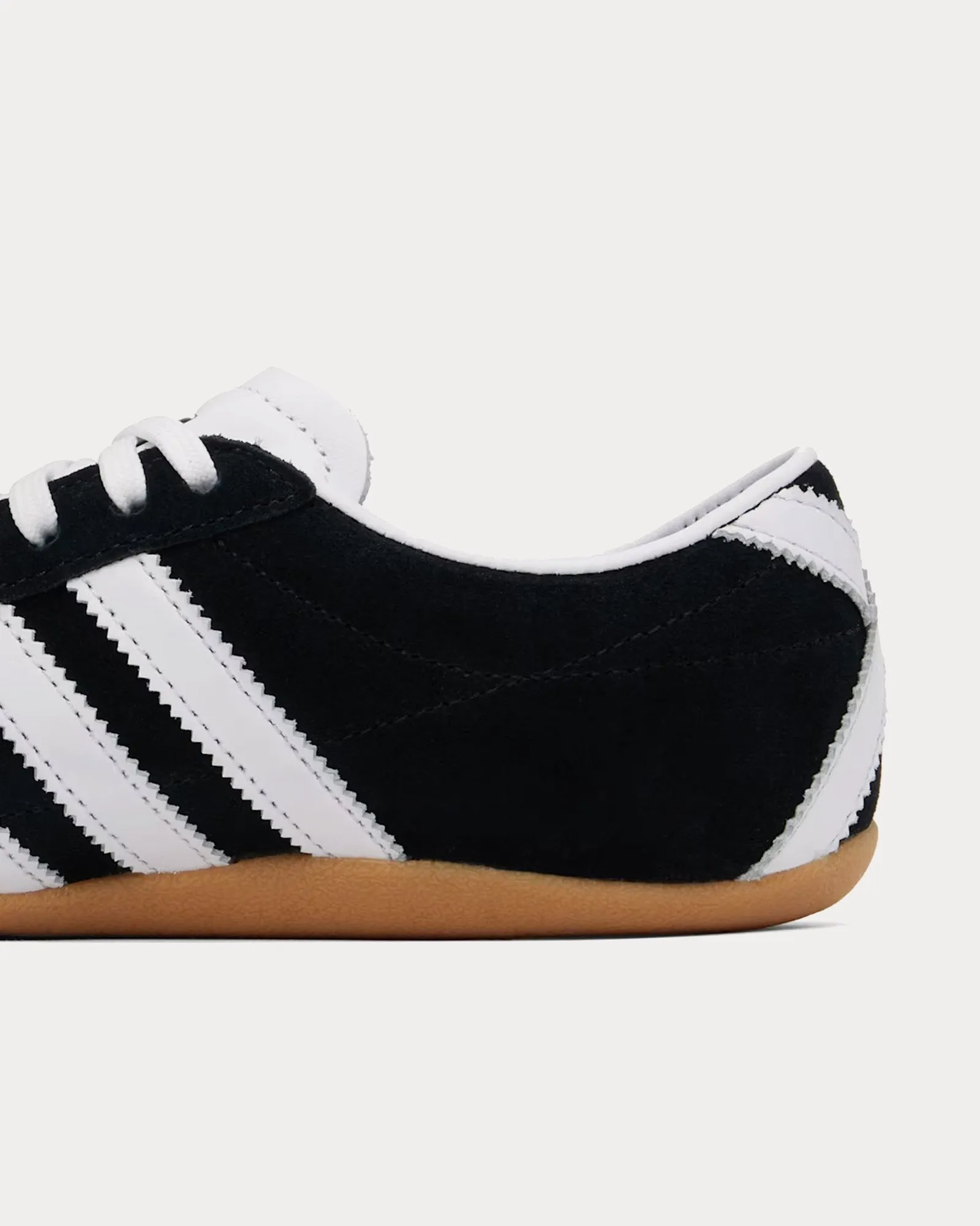Tokyo Core Black / Cloud White / Gum Low Top Sneakers